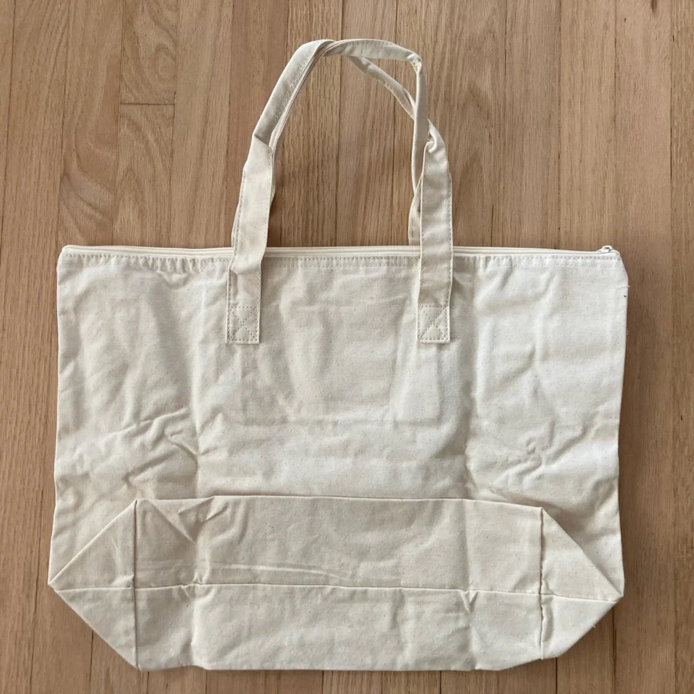 NWOT CARAKNOTS 'Mrs est 2024' Canvas‎ Tote Bag Bride Bridal Shower Bridesmaid